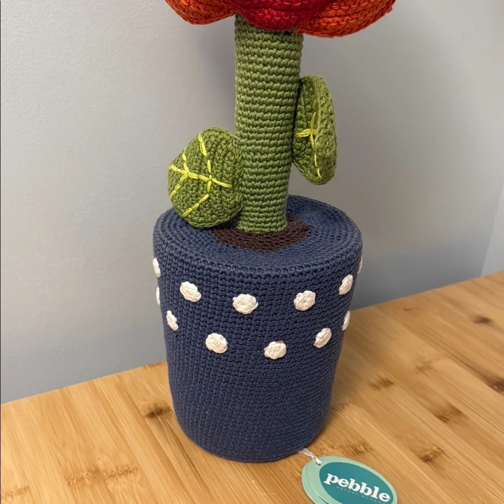 Pebble Handmade Large Crochet Flower Pot - Red and Orange NEW with tag